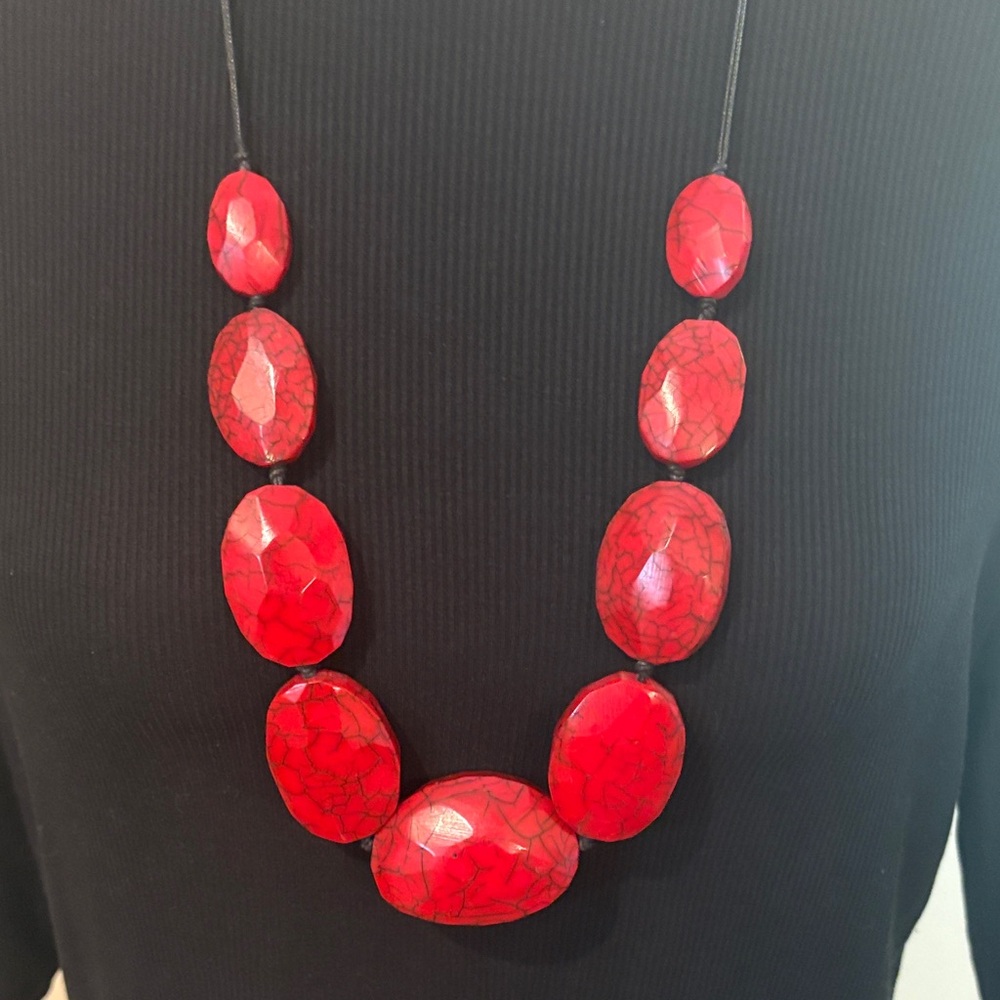 Elegant Red Statement Necklace
